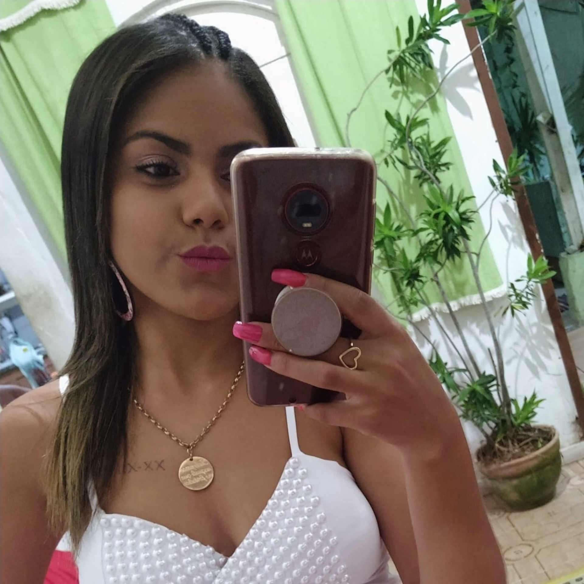 Larissa Dantas, de 20 anos, foi esfaqueada no dia 7 de abril em Cabo Frio