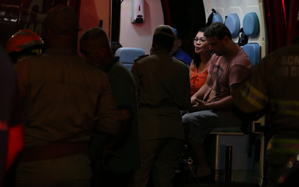 Acidente com &ocirc;nibus em Guaratiba, na Zona Oeste do Rio, deixa mais de 30 pessoas feridas