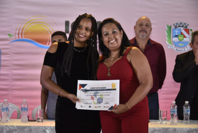Prefeitura de Maricá entrega 561 certificados para alunos dos cursos de robótica e astronomia