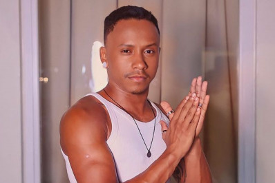 Bombeiros continuam buscas por dançarino na praia de Copacabana durante a madrugada 