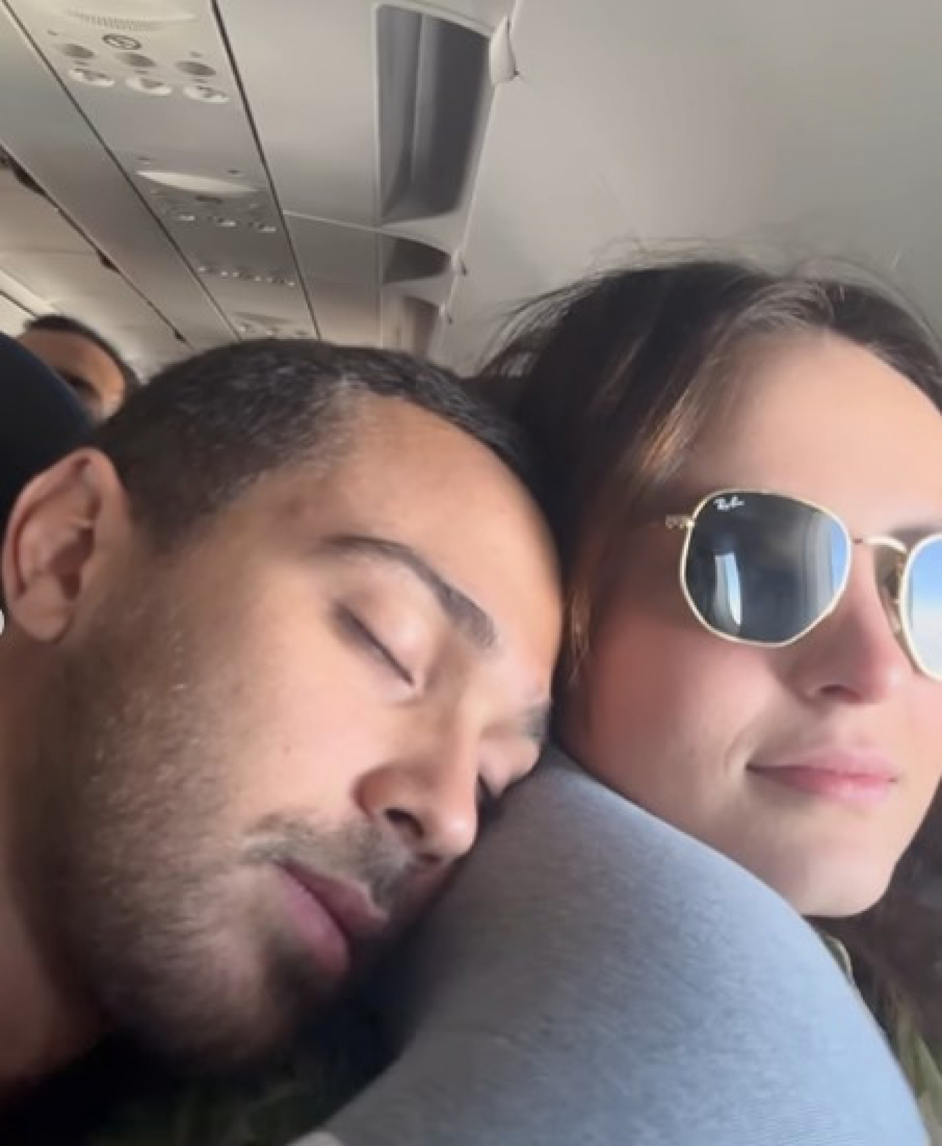 Larissa Manoela e André Frambach estão juntos há nove meses - Reprodução/Instagram
