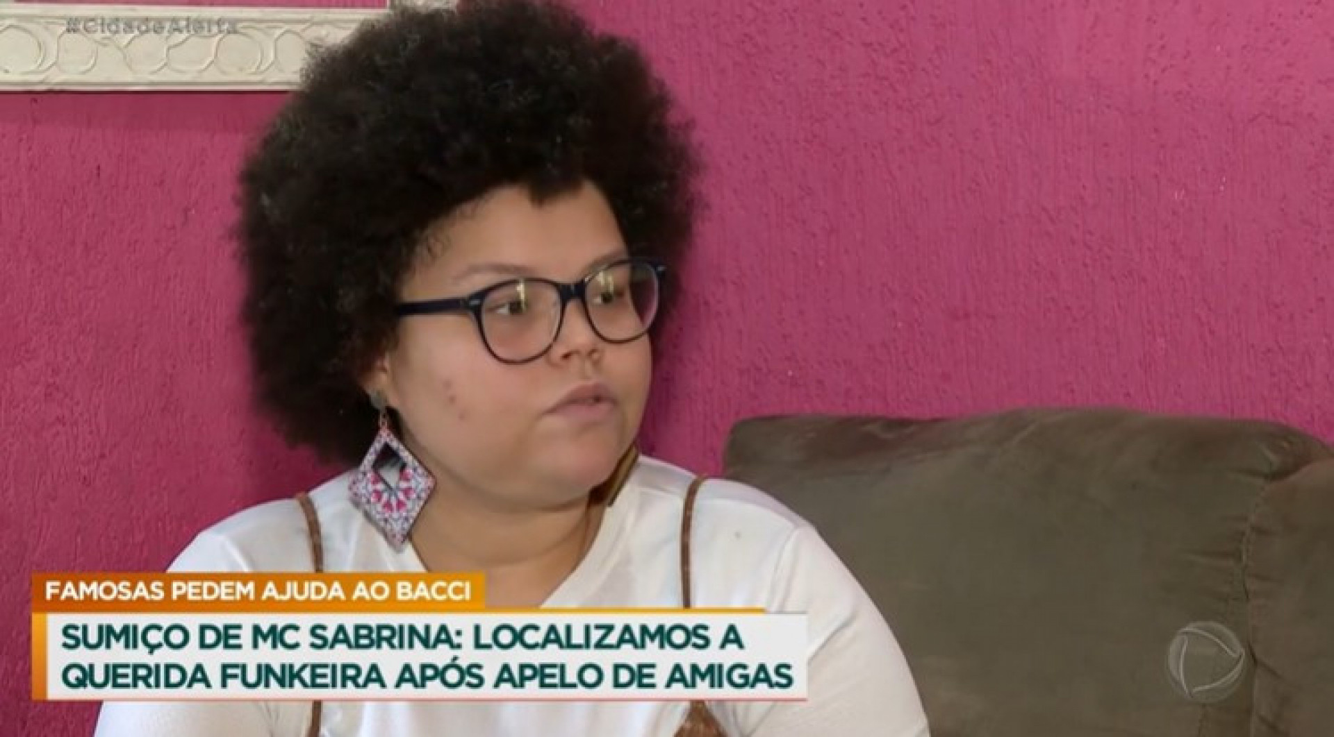 Adaulayne é prima de MC Sabrina e diz que familiares impedem seu contato com a  cantora - Reprodução/RecordTV