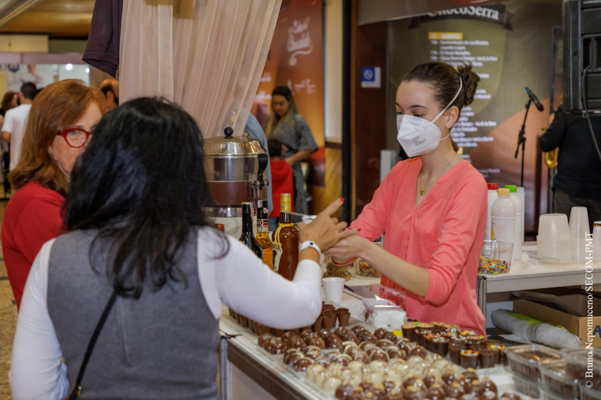Artesãos de chocolates são os destaques do Festival ChocoSerra - Prefeitura de Teresópolis