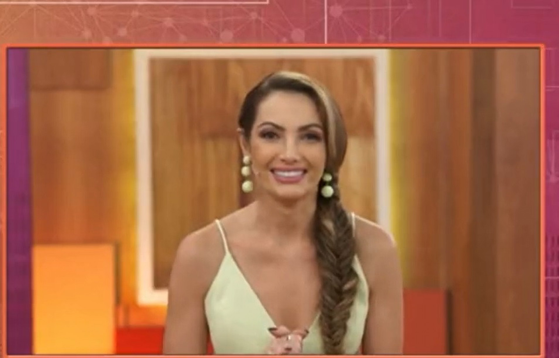 Patrícia Poeta enfrenta saia-justa no 'Encontro' - Reprodução de vídeo / TV Globo