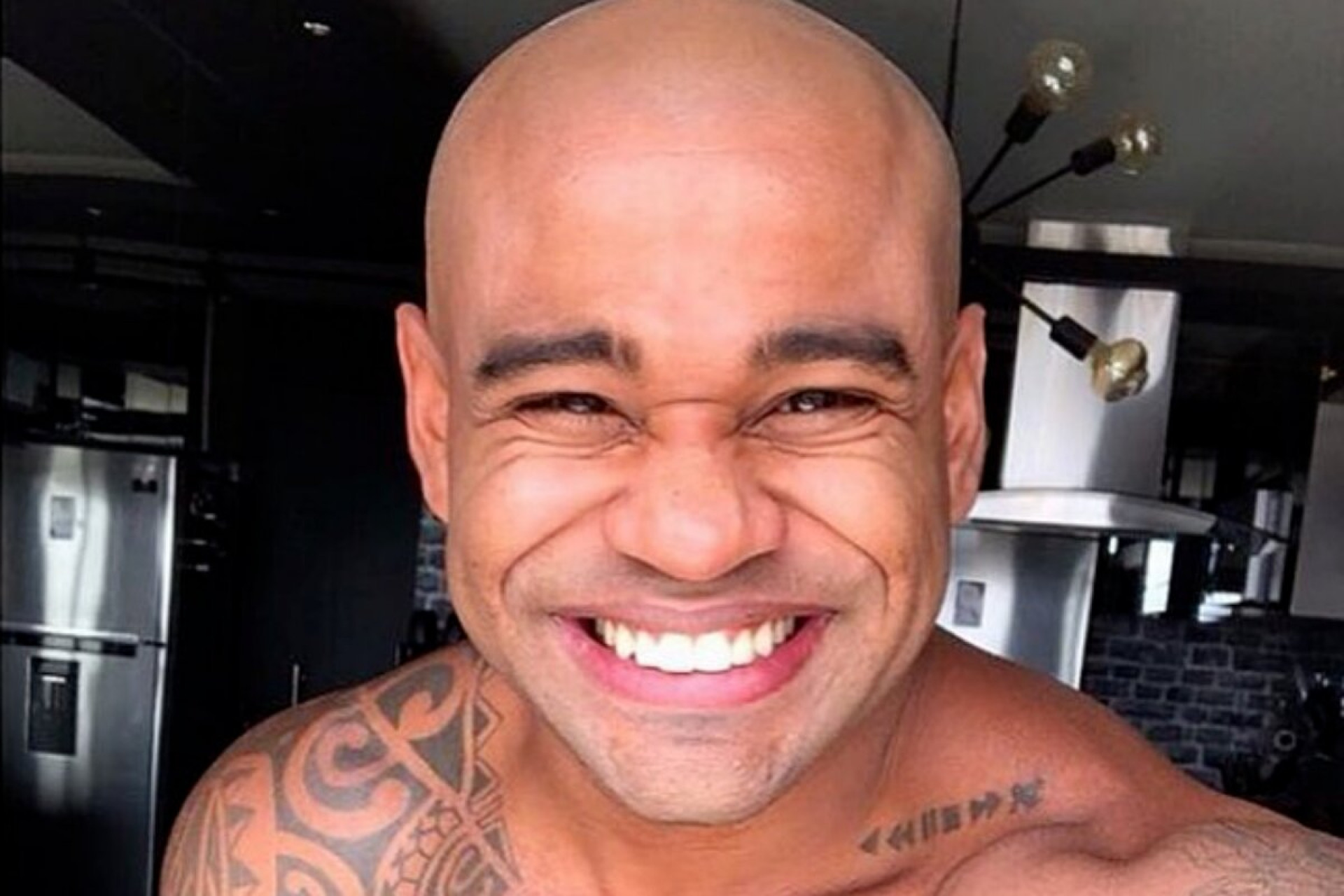 Lula recebe César Black em Palácio da Alvorada para aprovar piso salaria dos profissionais de enfermagem - Foto reprodução Internet