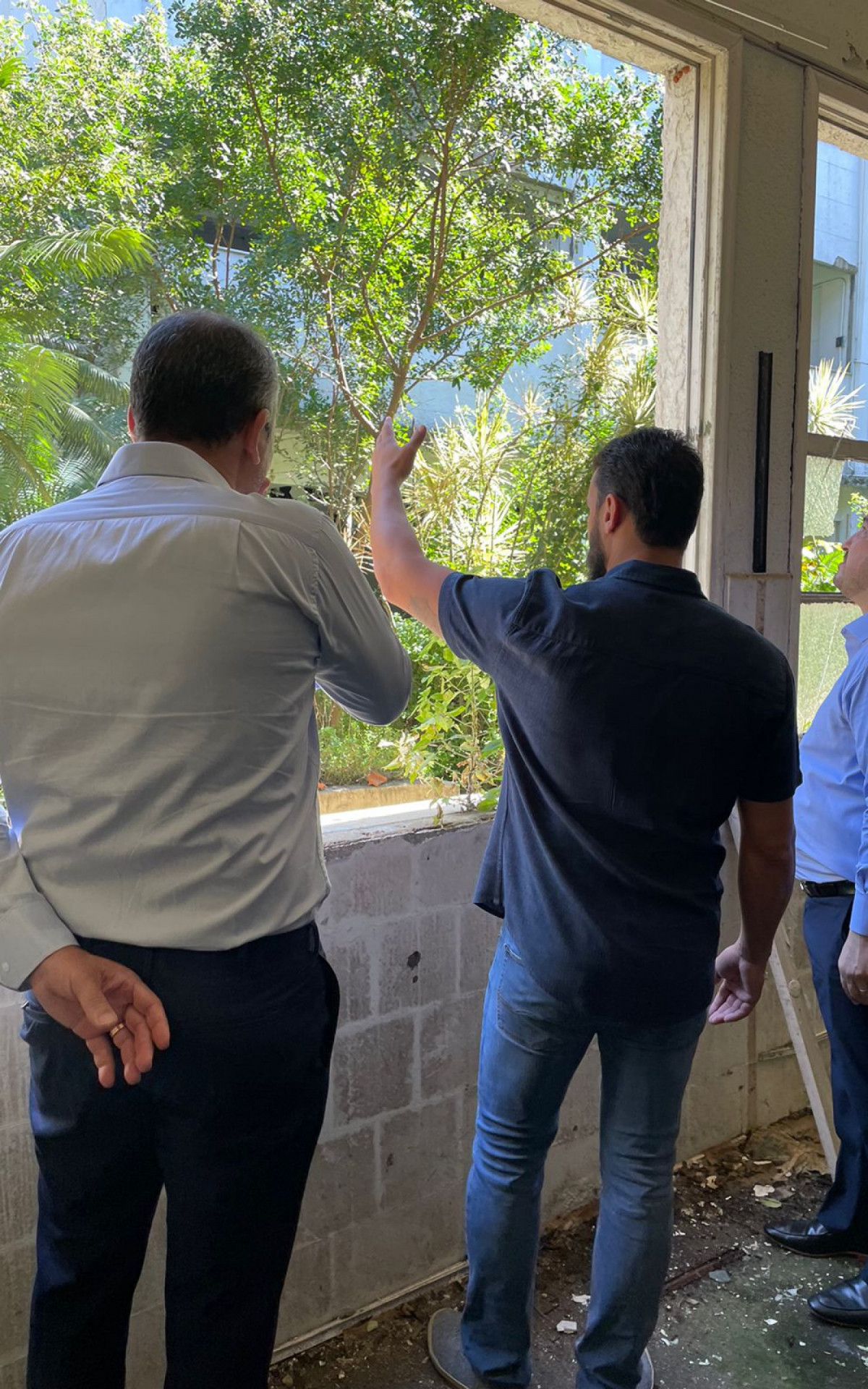 Visita do Subprefeito Diego Vaz ao terreno da antiga Universidade Gama Filho, na última segunda-feira