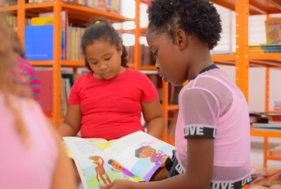 Belford Roxo: No Dia do Livro Infantil, crianças do Cras/Bom Pastor visitam biblioteca da Assistência Social