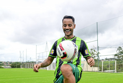 Vasco faz proposta para contratar atacante do América-MG