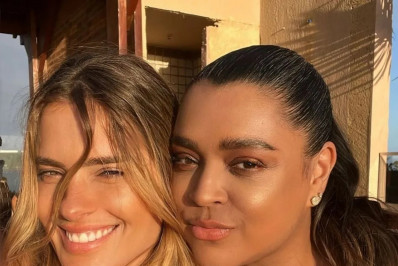 Carolina Dieckmann agradece carinho de fãs com Preta Gil: 'Esse amor chega nela'