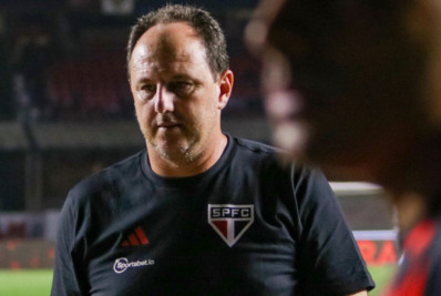Ex-treinador do Flamengo, Rogério Ceni deixa o comando do São Paulo
