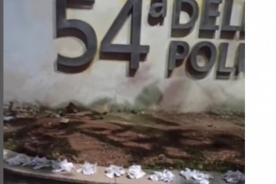 PM apreende duas sacolas com pinos de cocaína em Belford Roxo