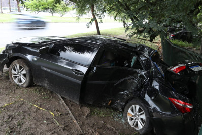 Mulher morre em acidente de carro no Aterro do Flamengo