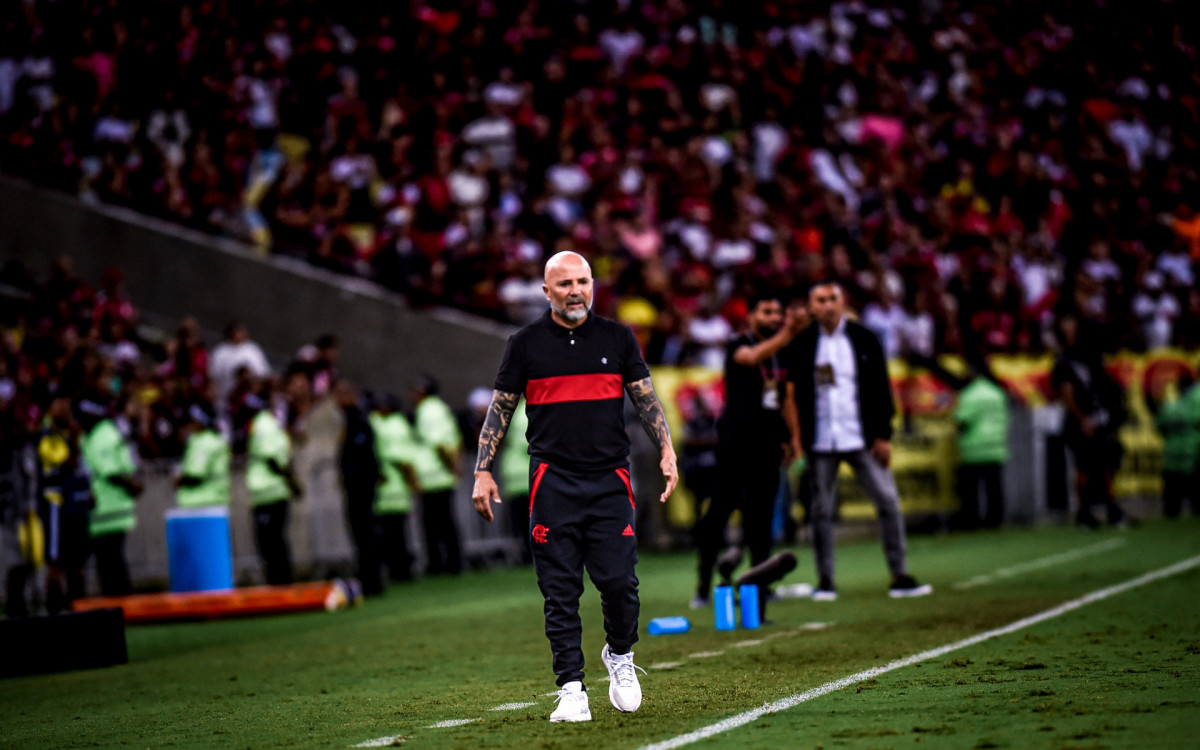 Jorge Sampaoli estreou com vit&oacute;ria no comando da equipe Rubro-Negra