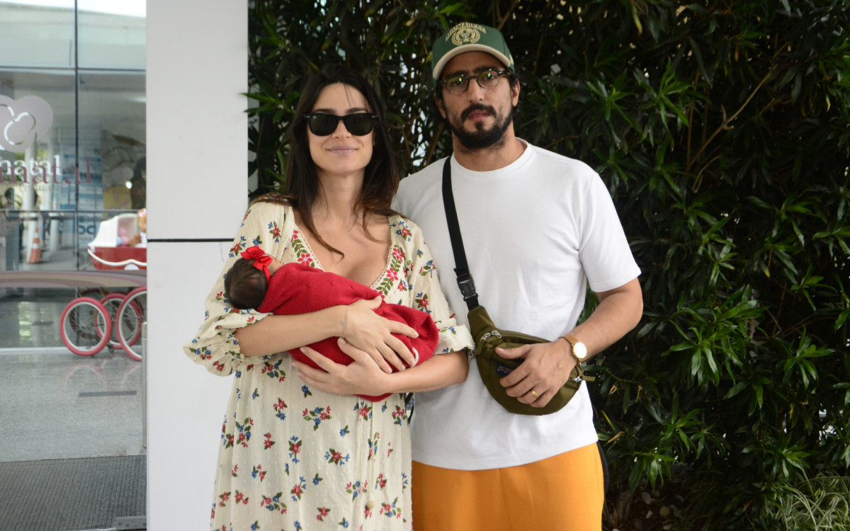 Thaila Ayala recebeu alta após parto da segunda filha 