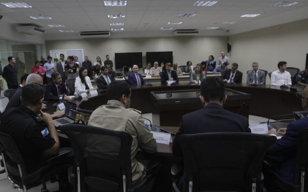 Autoridades est&atilde;o focadas na preven&ccedil;&atilde;o da viol&ecirc;ncia &agrave;s escolas, por conta do anivers&aacute;rio de 24 anos do massacre de Columbine, nos Estados Unidos