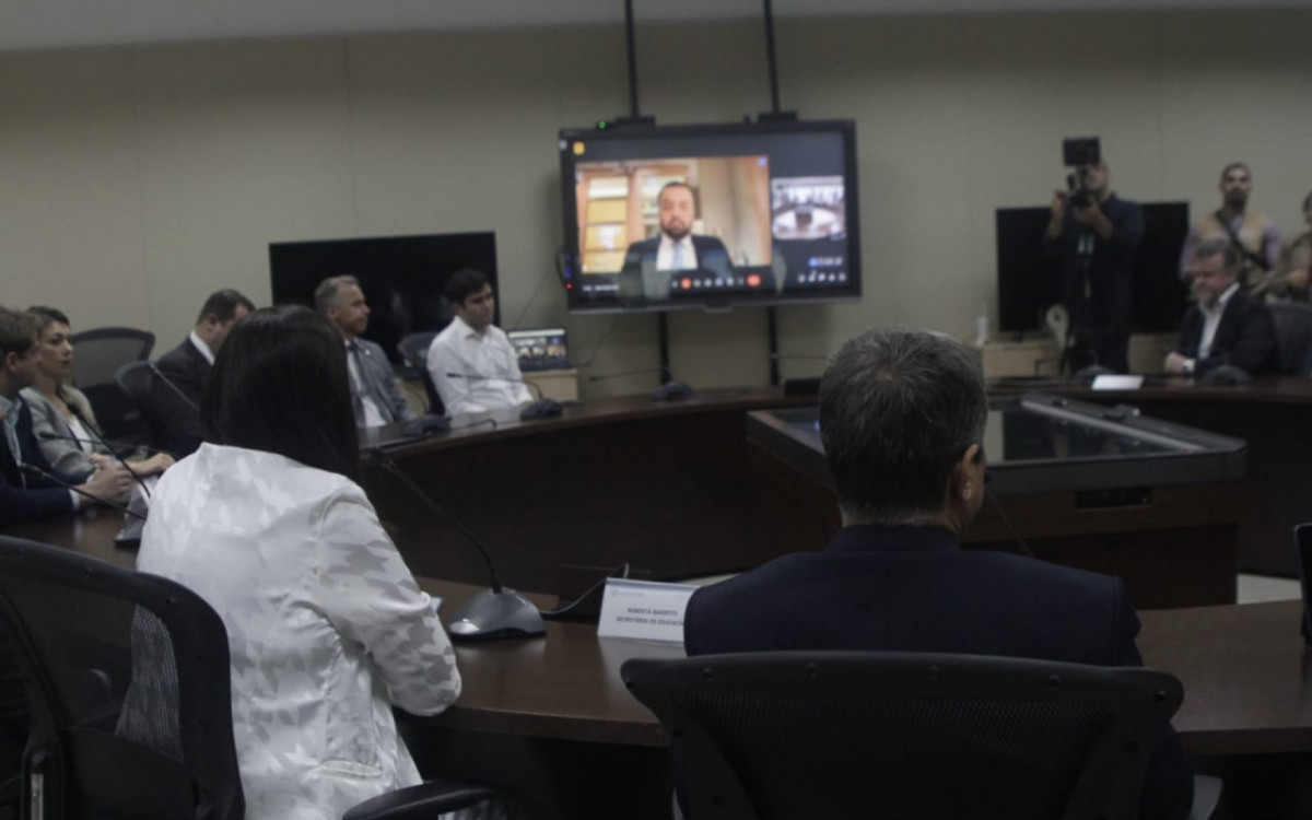 Reuni&atilde;o no CICC com secret&aacute;rios das &aacute;reas de seguran&ccedil;a e educa&ccedil;&atilde;o avaliou seguran&ccedil;a nas escolas 