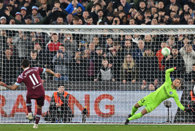 Lucas Paquetá marca na vitória do West Ham, que avança na Conference League