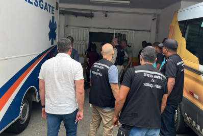 Agentes da Secretaria de Segurança Pública de Belford Roxo socorrem guarda municipal baleado