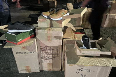 Pares de tênis com indícios de pirataria são apreendidos em Levy Gasparian