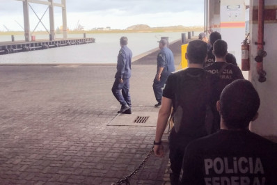 Polícia Federal e Marinha inspecionam Porto do Açu, por conta da 