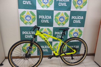 Polícia prende homem que tentava vender bicicleta roubada na Tijuca