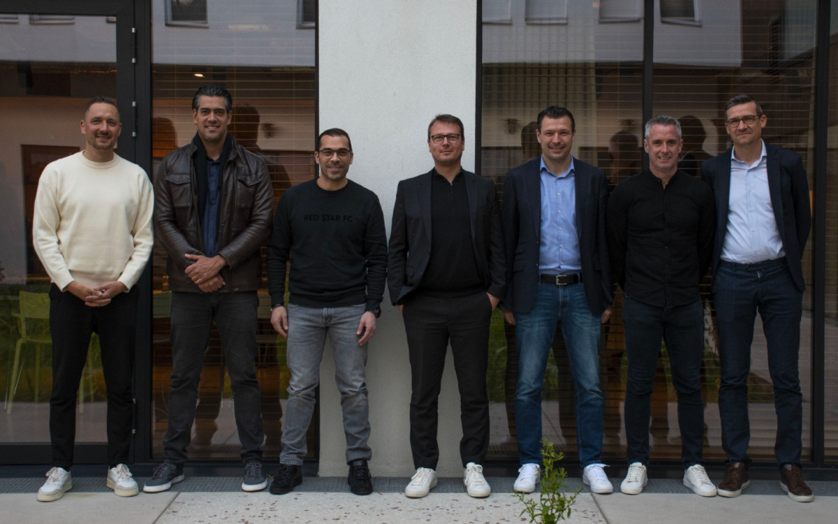 Diretor do Vasco, Paulo Bracks (segundo da esquerda para a direita) se encontrou com dirigentes de outros clubes da 777 Partners