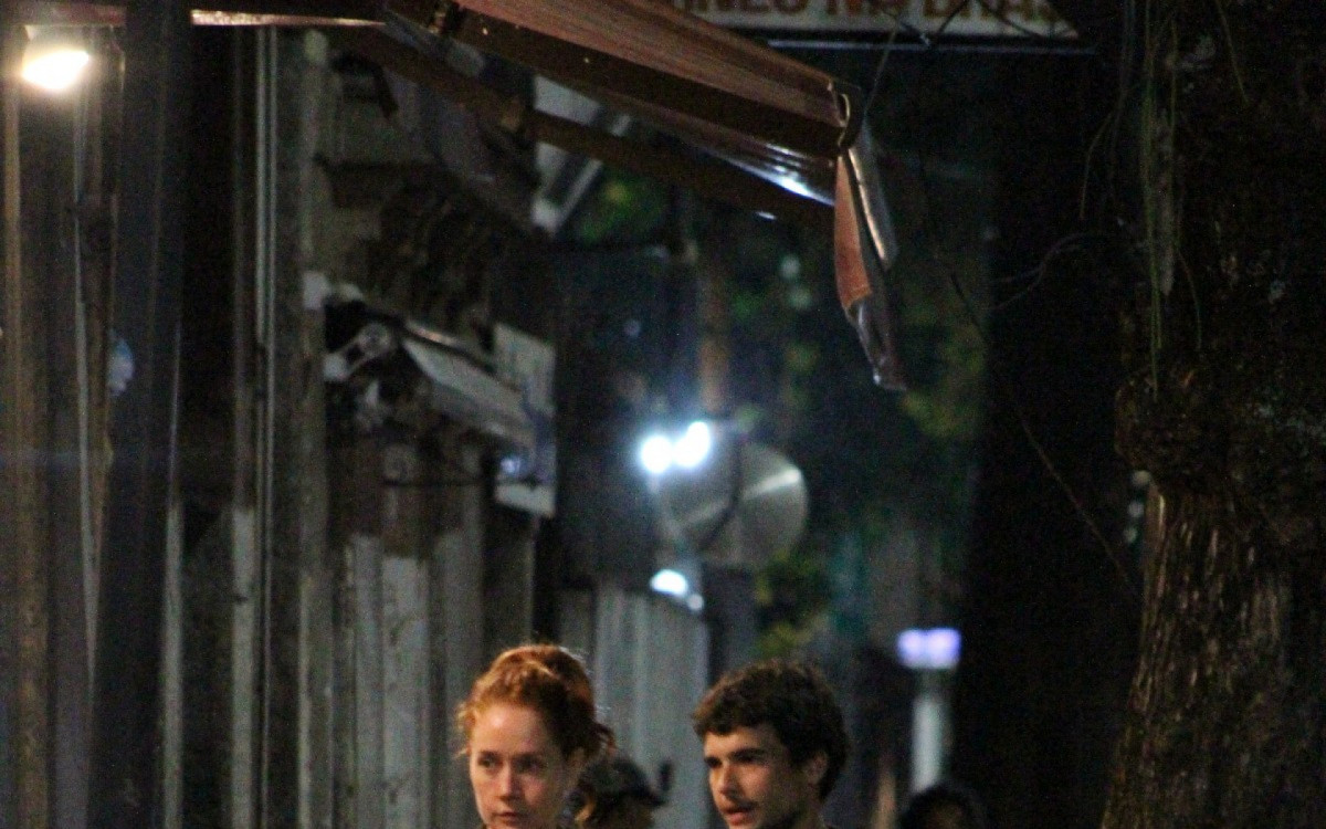 Camila Morgado &eacute; vista com affair na Zona Sul do Rio