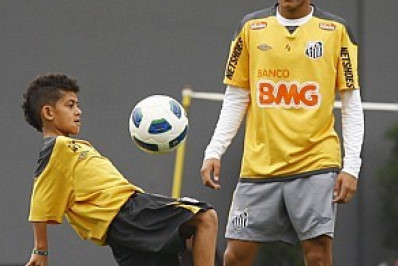 Dodô revelação do Campeonato Mineiro pelo Villa Nova acerta com o Goiás