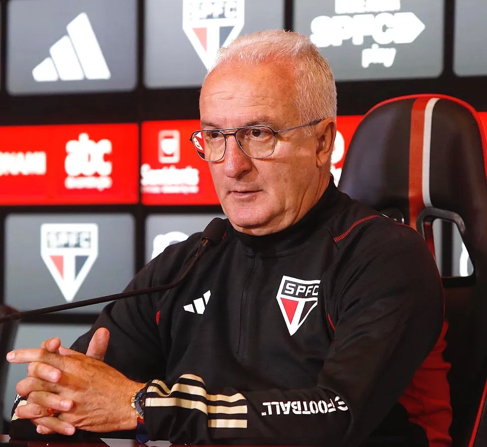 Dorival Júnior foi apresentado como novo treinador do São Paulo nesta sexta (21)