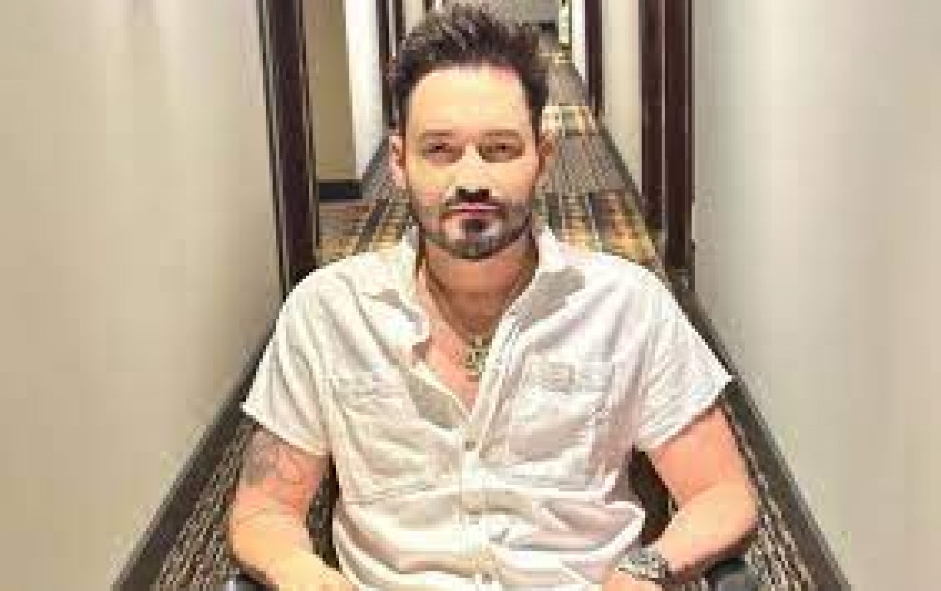 Suposto affair de Fernando Zor nega relação com o cantor - Foto reprodução internet