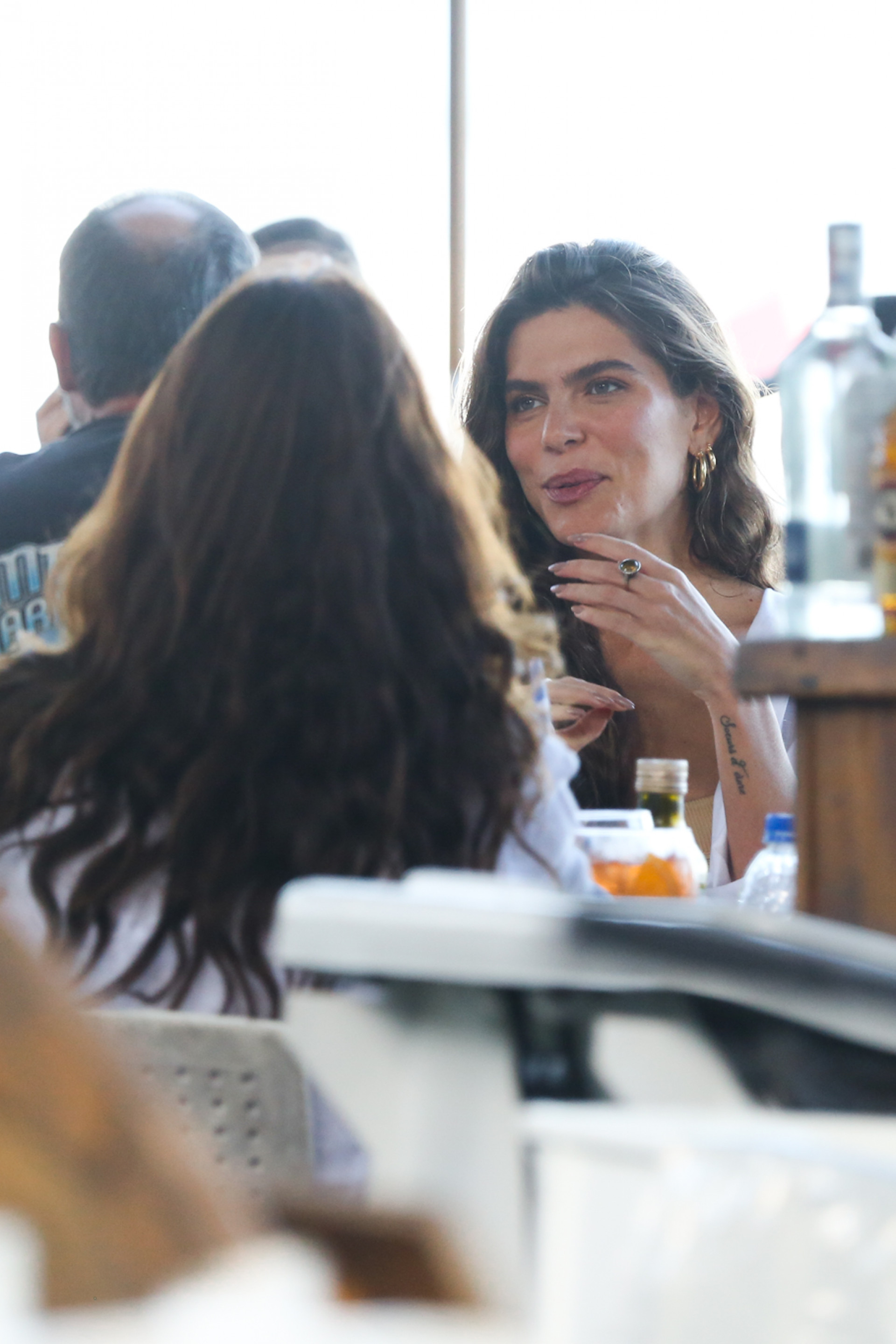 Mariana Goldfarb foi clicada em quiosque localizado em São Conrado - Foto: Dilson Silva/AgNews