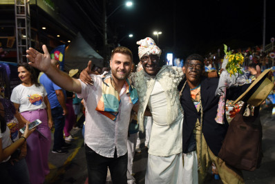 Prefeito defende cultura popular como fonte de desenvolvimento e renda para a cidade