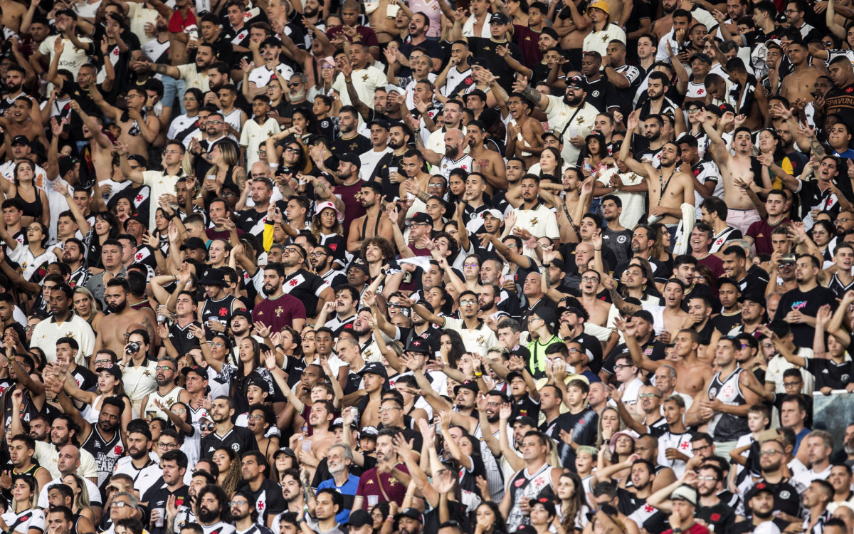 Torcida do Vasco na partida contra o Palmeiras, no último domingo (23), no Maracanã