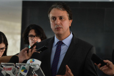 Ministro da Educação defende validação de diplomas em Portugal