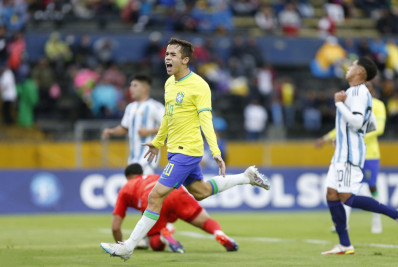 Brasil vence a Argentina e segue sonhando com título do Sul-Americano Sub-17 
