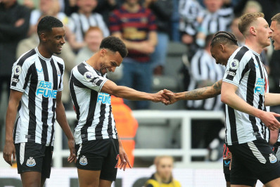 Newcastle vence por 6 a 1 e arrasa Tottenham em briga direta por Liga dos Campeões