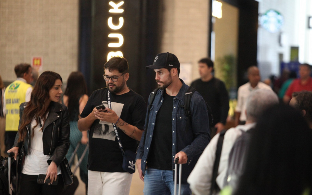 Cara de Sapato desembarca no Brasil depois de passar alguns dias nos Estados Unidos