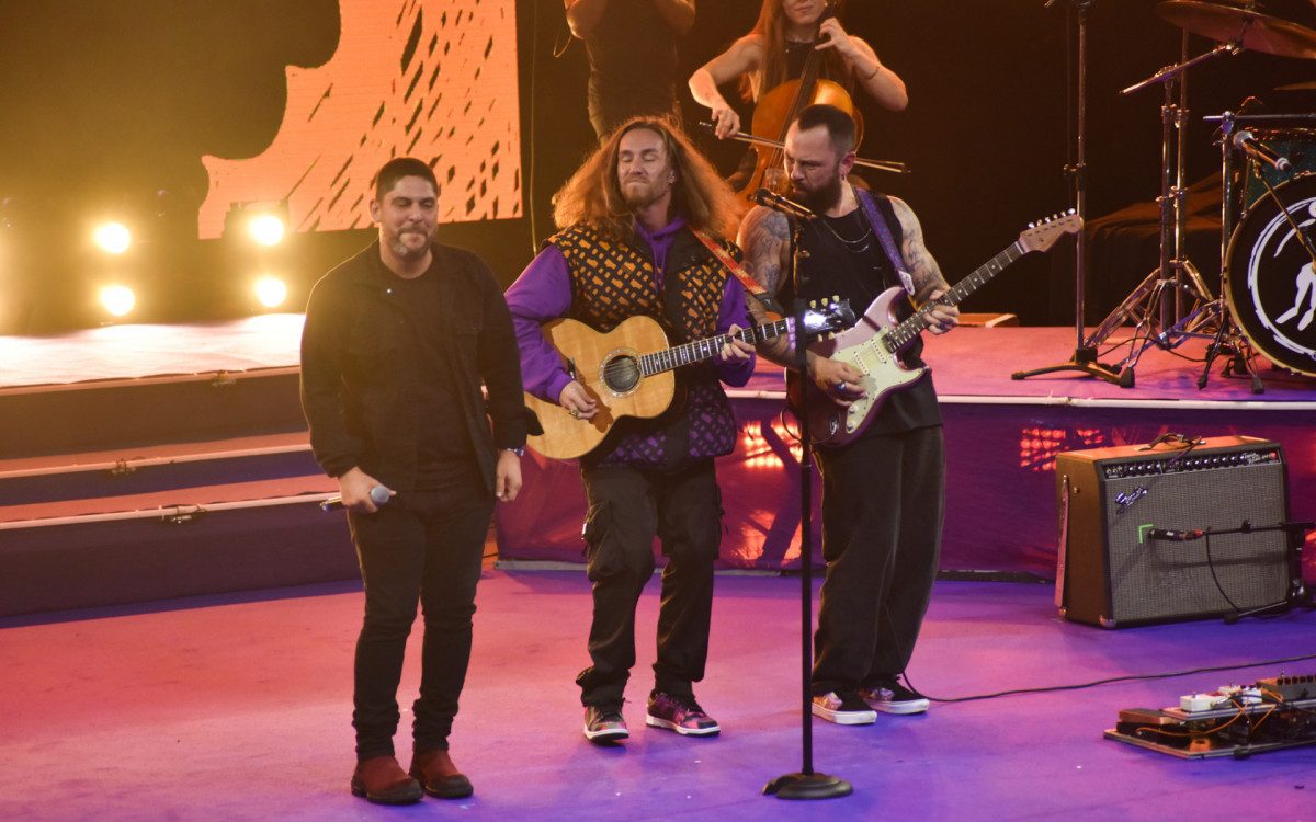 Jorge e Mateus participam da gravação do DVD de Vitor Kley