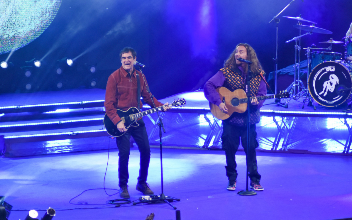 Samuel Rosa participa da gravação do DVD de Vitor Kley