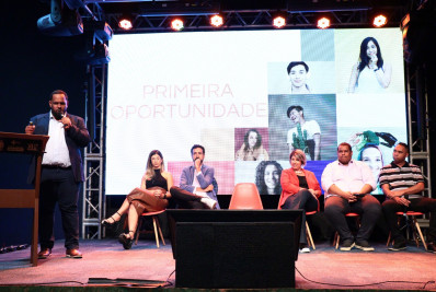 Prefeitura apresenta programas Políticas Públicas para jovens em Belford Roxo