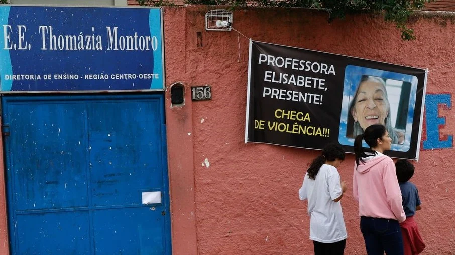 Escola alvo de ataque recebe ação de acolhimento mental