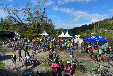 Ciclistas percorrem pontos turísticos em Miguel Pereira