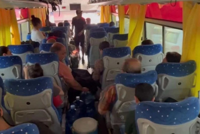 Jogadores brasileiros tentam fugir do Sudão de ônibus em meio a conflitos armados no país