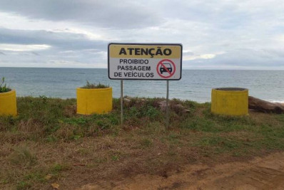 Acesso de veículos à praia Pedrinhas é proibido em Rio das Ostras