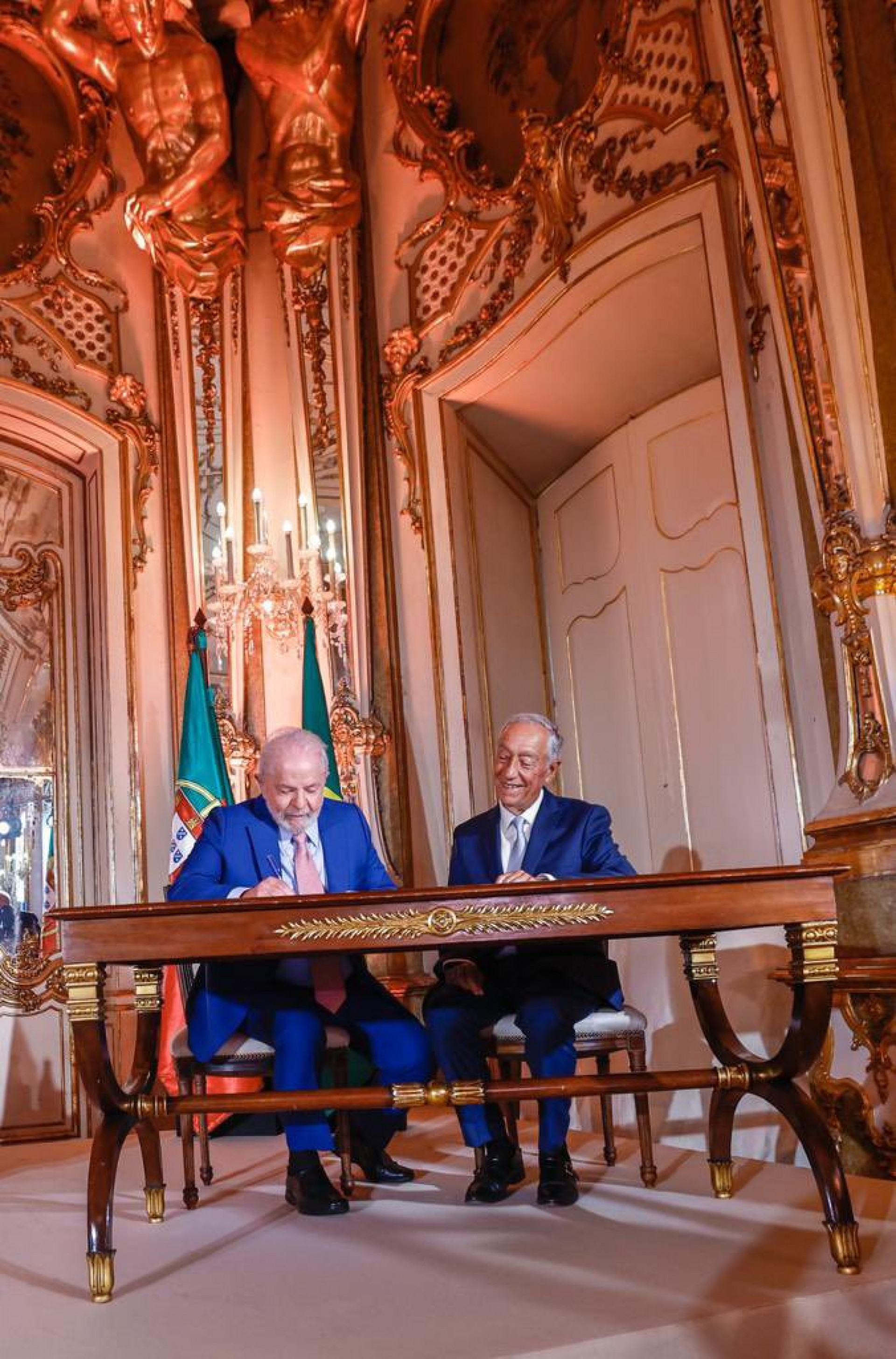 Lula e o presidente de Portugal, Marcelo Rebelo de Sousa