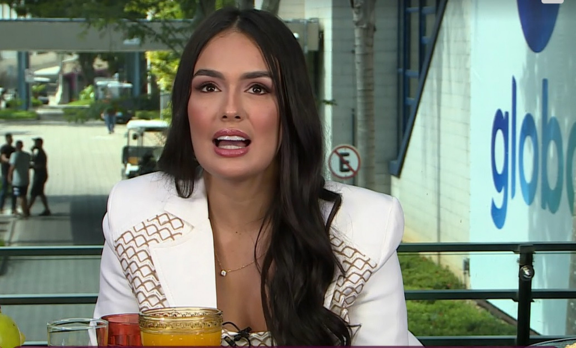 Eliminada do 'BBB 23', Larissa toma café da manhã com Ana Maria Braga - Reprodução de vídeo / TV Globo