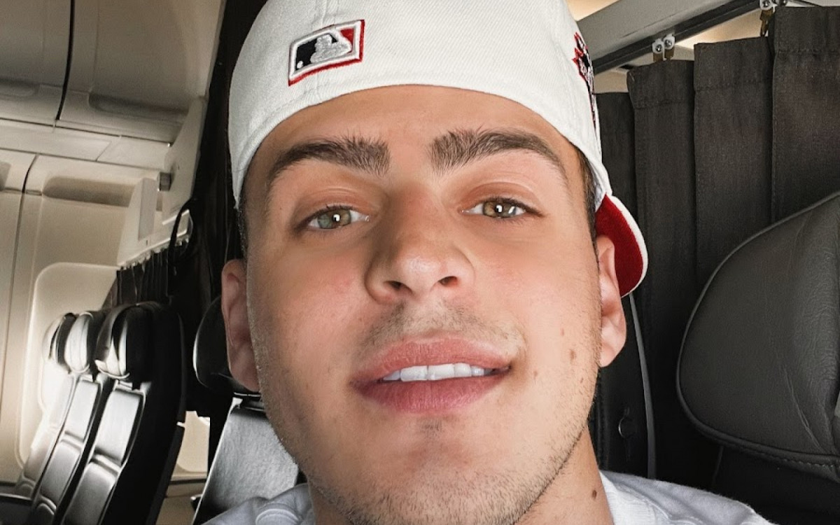 Jon Vlogs em seu canal no Youtube