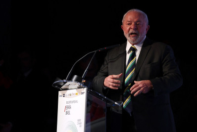 Lula confirma ida a Paris para cúpula sobre financiamento de ações climáticas
