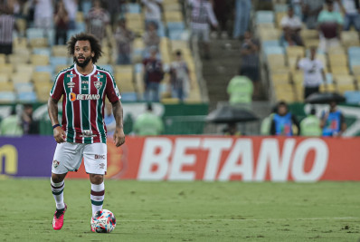 Com lesão muscular, Marcelo pode desfalcar o Fluminense contra o River Plate