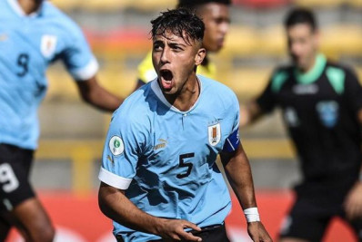 Especulado no Flamengo, meia uruguaio está perto de acertar com o Barcelona